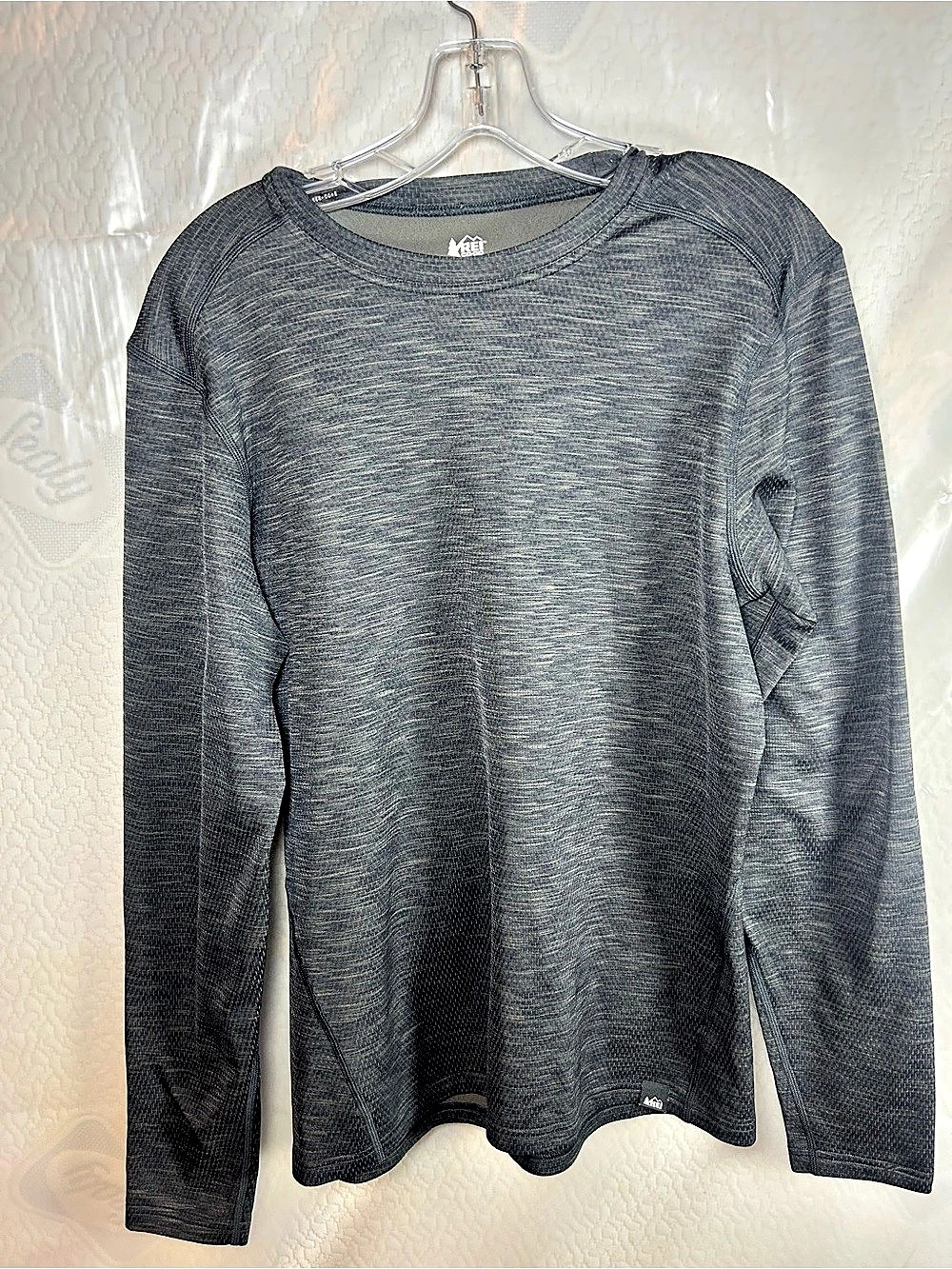 REI Co-op Lightweight Long-Sleeve Crew Base Layer Top Men'Small Gray